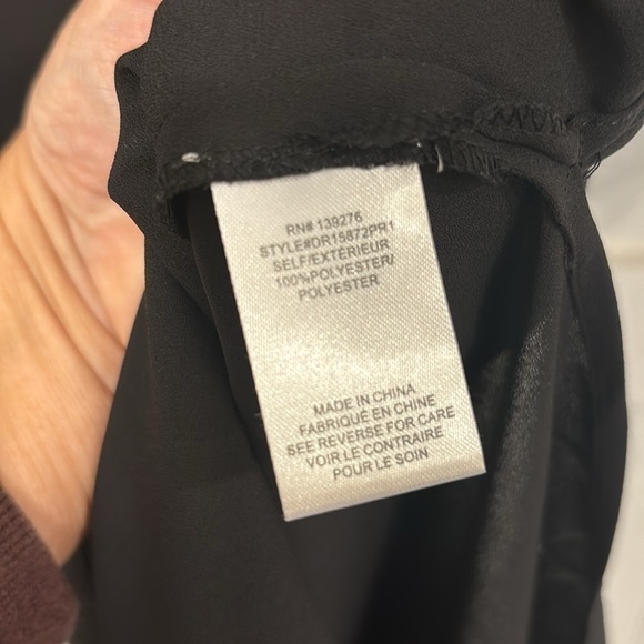 DR2 high/low button-down, black, semi sheer, V neck tunic/blouse size XS - Picture 7 of 9